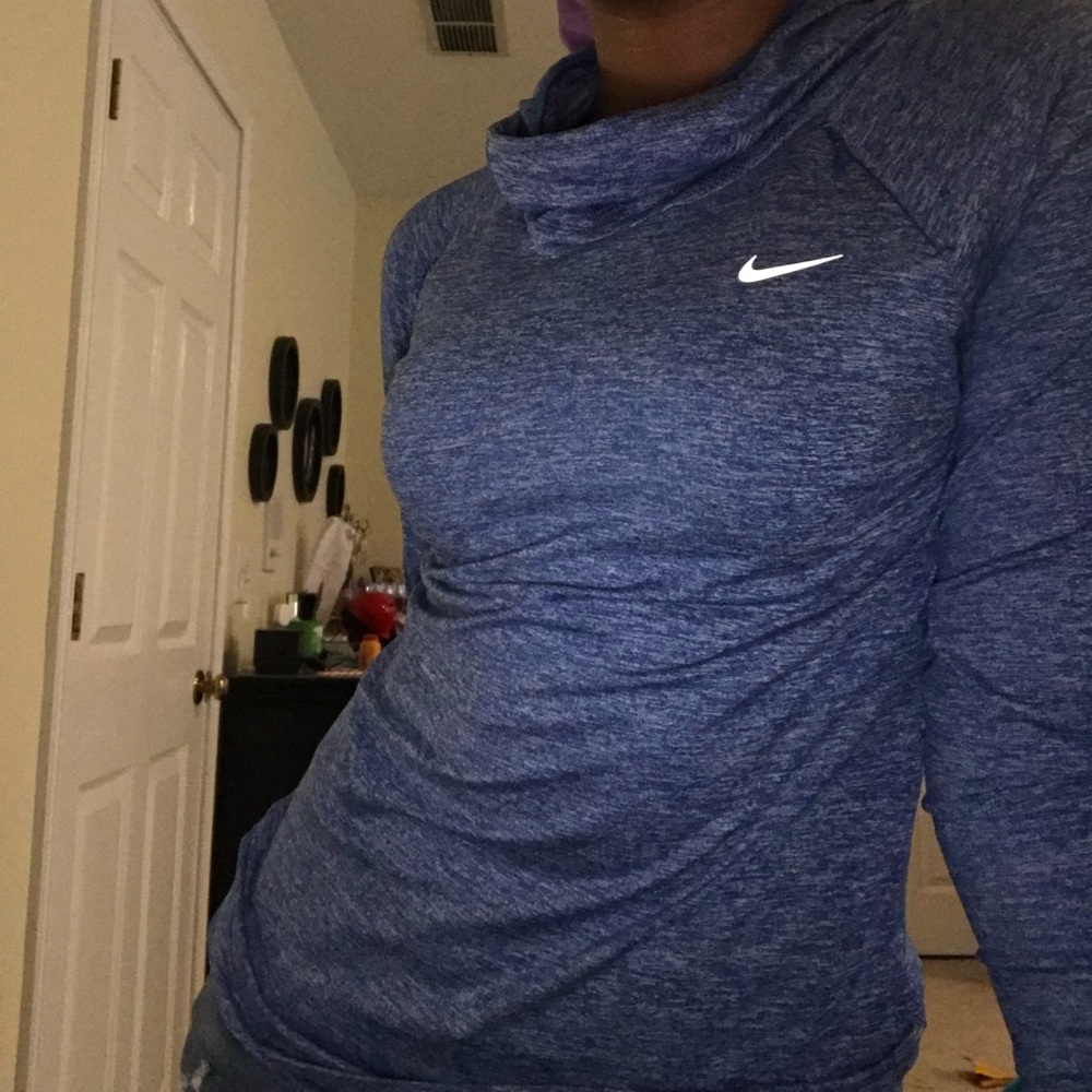 Nike dri-fit pullover
